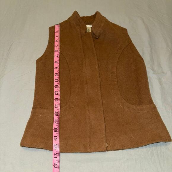 Fairway & Greene Tan Baby Alpaca Wool Golf Vest Women's Size S/P Made in Peru - Picture 3 of 9